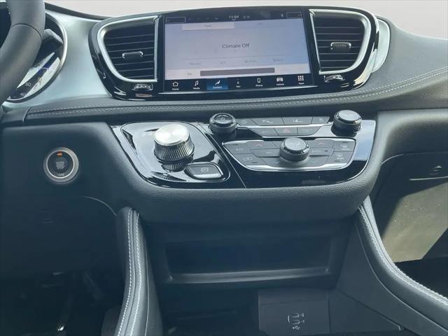 2026 Chrysler Pacifica Limited AWD