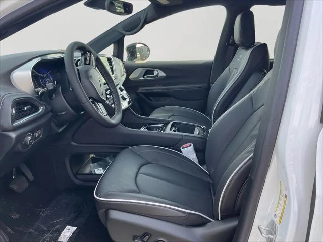 2026 Chrysler Pacifica Limited AWD
