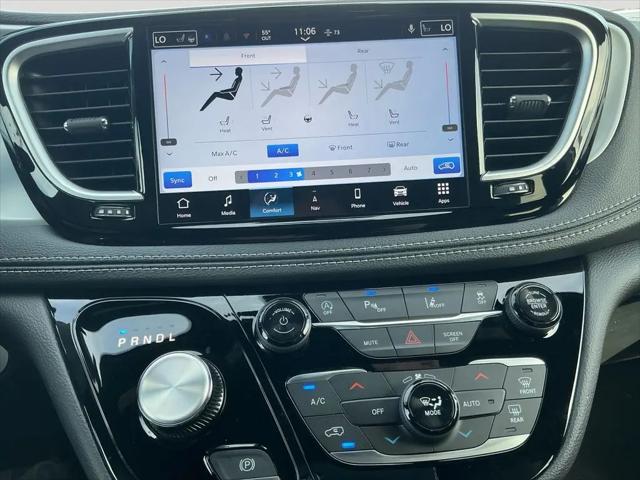 2026 Chrysler Pacifica Limited AWD