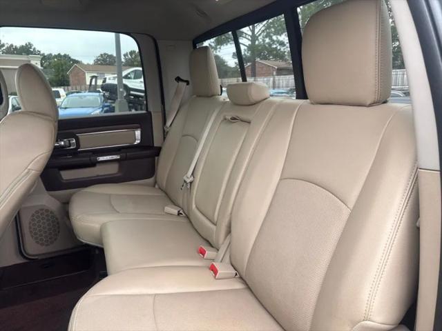 2017 Ram 3500 Laramie Crew Cab 4x4 6'4" Box