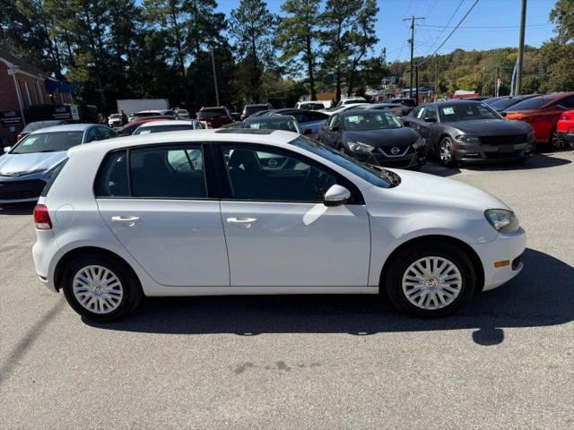 2013 Volkswagen Golf 2.5L 4-Door