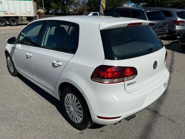 2013 Volkswagen Golf 2.5L 4-Door