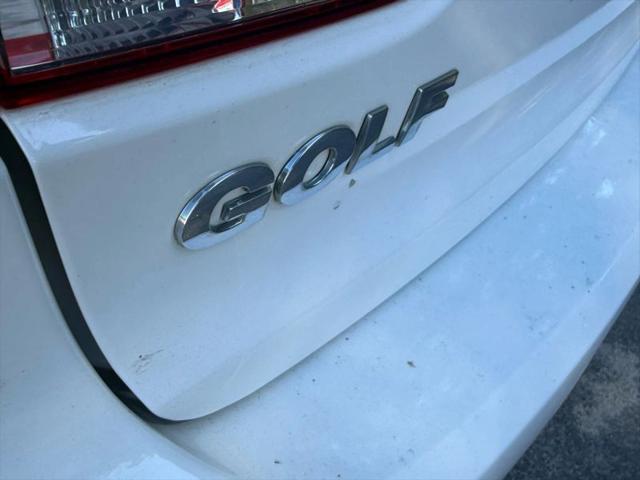 2013 Volkswagen Golf 2.5L 4-Door