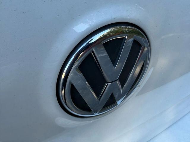 2013 Volkswagen Golf 2.5L 4-Door