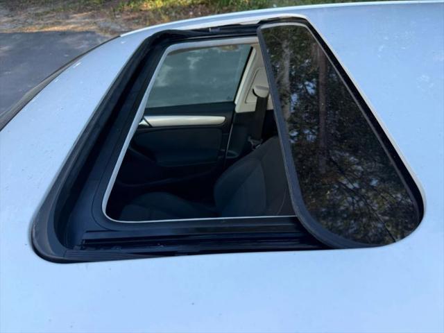 2013 Volkswagen Golf 2.5L 4-Door