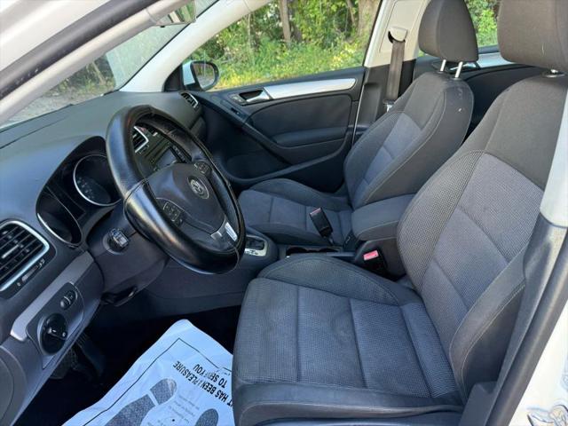 2013 Volkswagen Golf 2.5L 4-Door