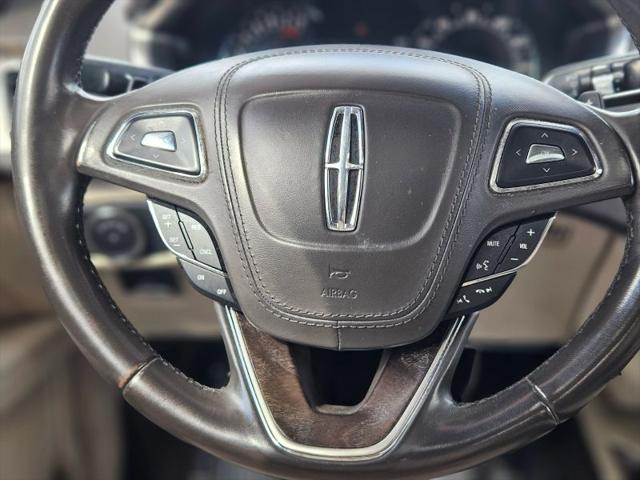 2017 Lincoln MKZ Select