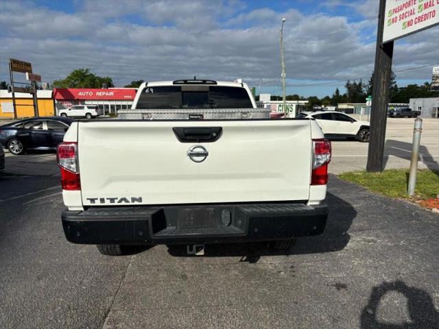 2022 Nissan Titan King Cab S 4x2