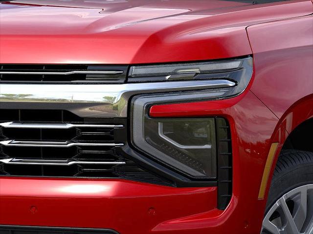 2025 Chevrolet Suburban 4WD LT