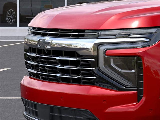 2025 Chevrolet Suburban 4WD LT