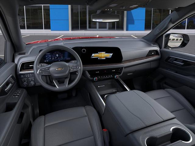 2025 Chevrolet Suburban 4WD LT