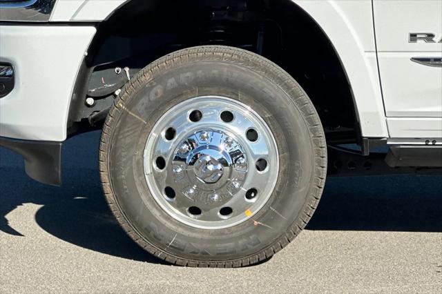 2026 Ram 3500 Limited Crew Cab 4x4 8' Box