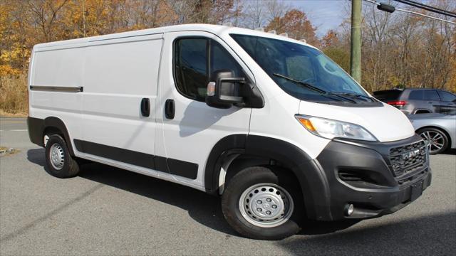 2025 Ram ProMaster 2500 Cargo Van Tradesman Low Roof 136" WB w/Pass Seat