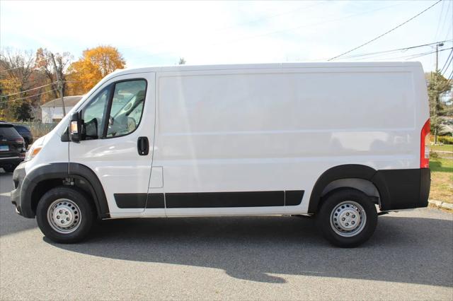 2025 Ram ProMaster 2500 Cargo Van Tradesman Low Roof 136" WB w/Pass Seat