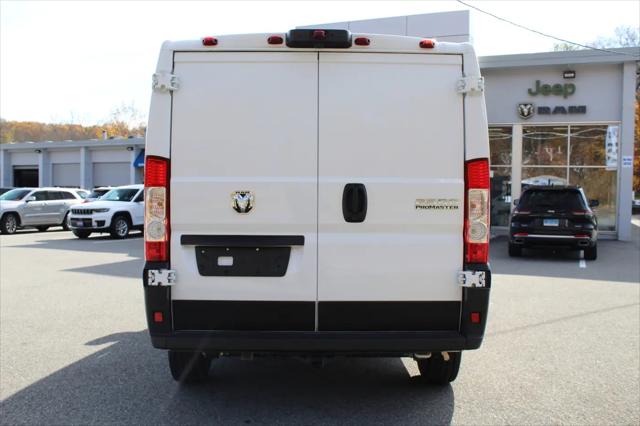 2025 Ram ProMaster 2500 Cargo Van Tradesman Low Roof 136" WB w/Pass Seat