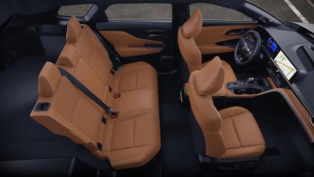 2025 Toyota Crown Signia XLE