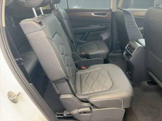 2026 Volkswagen Atlas SE with Technology
