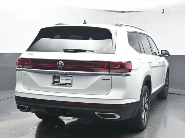 2026 Volkswagen Atlas SE with Technology