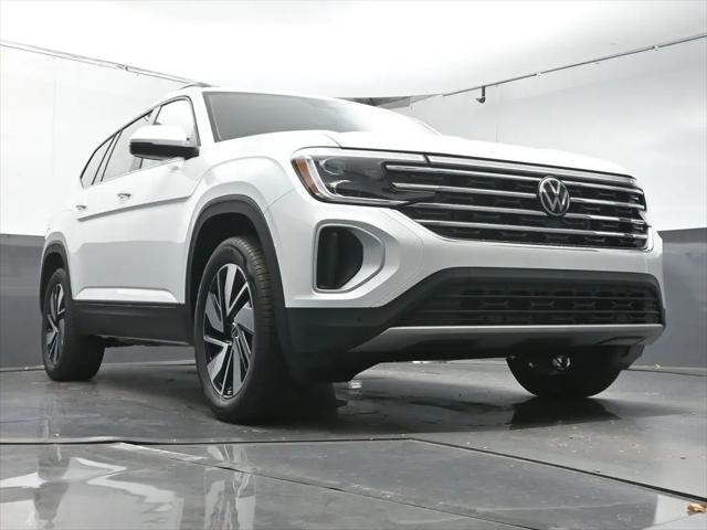 2026 Volkswagen Atlas SE with Technology