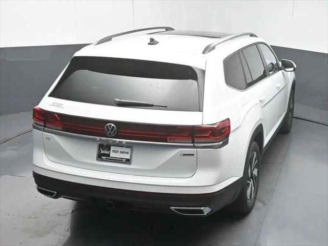 2026 Volkswagen Atlas SE with Technology