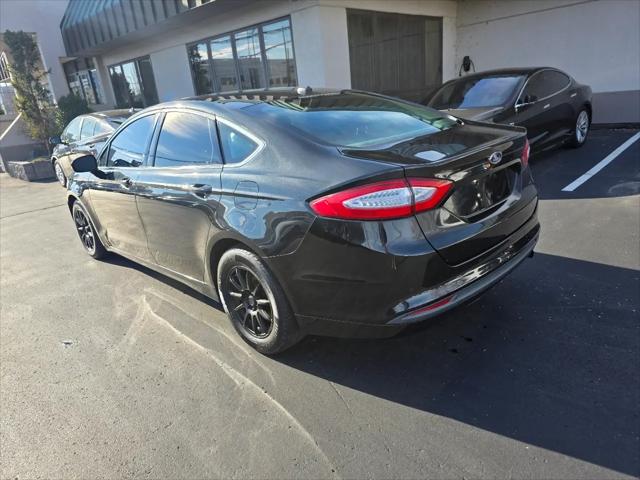 2015 Ford Fusion SE