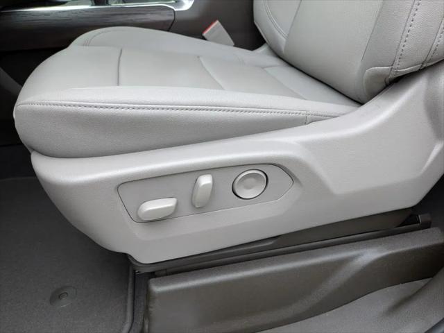 2026 GMC Sierra 1500 Crew Cab, Short Bed, SLT, 4WD