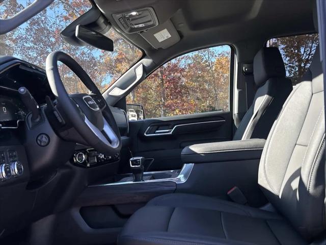 2026 GMC Sierra 1500 Crew Cab, Short Bed, SLT, 4WD