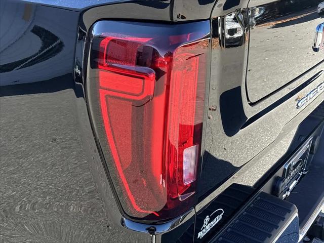 2026 GMC Sierra 1500 Crew Cab, Short Bed, SLT, 4WD
