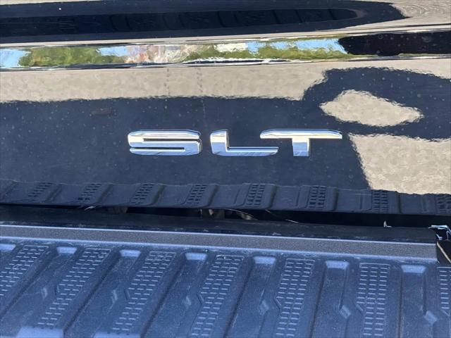 2026 GMC Sierra 1500 Crew Cab, Short Bed, SLT, 4WD
