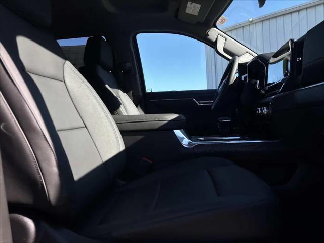 2026 GMC Sierra 1500 Crew Cab, Short Bed, SLT, 4WD