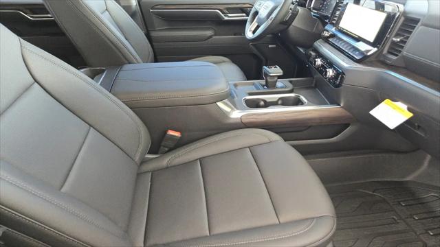 2026 GMC Sierra 1500 Crew Cab, Short Bed, SLT, 4WD