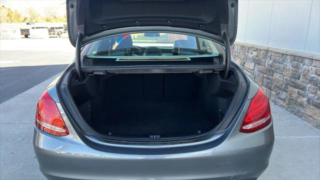 2017 Mercedes-Benz C-CLASS C 300 C 300 4MATIC Sedan 4D
