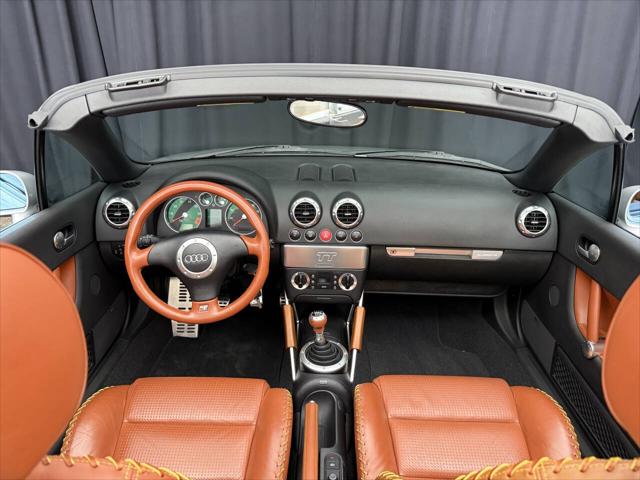2001 Audi TT 225hp quattro AWD 2dr Roadster