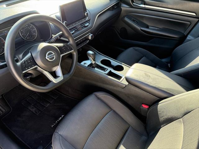2022 Nissan Altima SV FWD