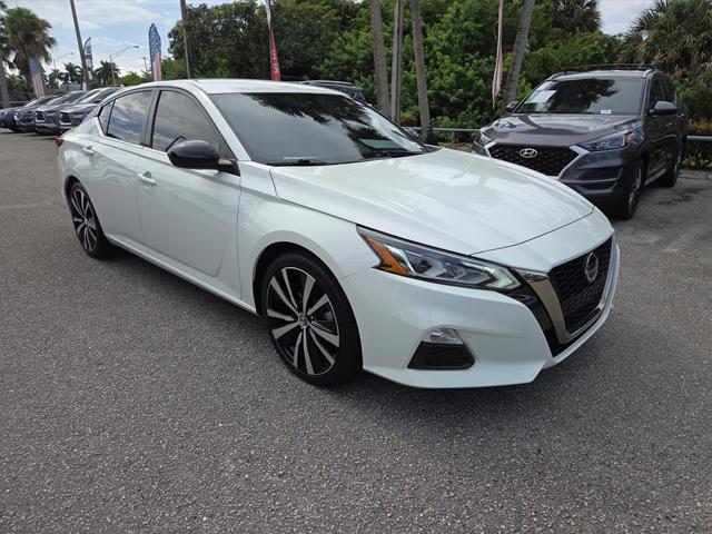 2022 Nissan Altima SR FWD 2022 Nissan Altima SR FWD