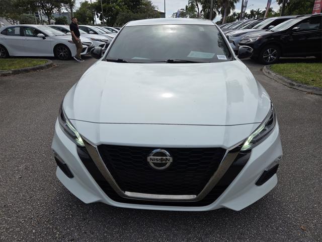 2022 Nissan Altima SR FWD 2022 Nissan Altima SR FWD