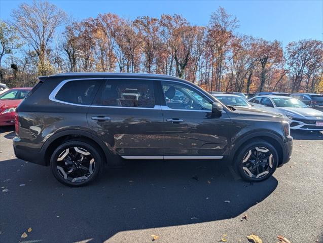 2025 Kia Telluride S 2025 Kia Telluride S