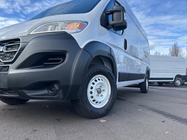 2025 RAM ProMaster 2500 Cargo Van Tradesman High Roof 159 WB w/Pass Seat