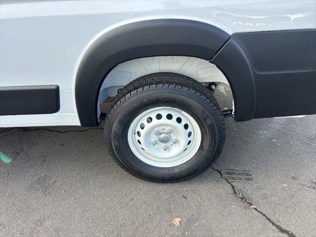 2025 RAM ProMaster 2500 Cargo Van Tradesman High Roof 159 WB w/Pass Seat