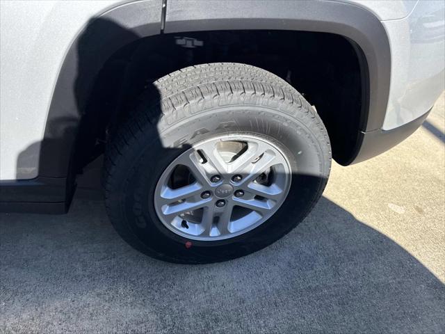 2025 Jeep Grand Cherokee GRAND CHEROKEE LAREDO 4X2 2025 Jeep Grand Cherokee GRAND CHEROKEE LAREDO 4X2