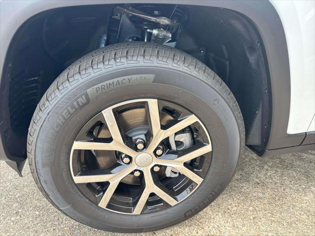 2025 Jeep Grand Cherokee GRAND CHEROKEE L LIMITED 4X2