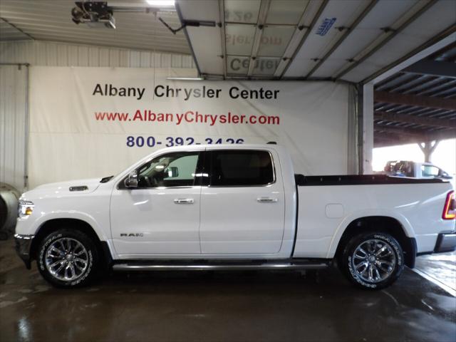 2019 RAM 1500 Laramie Crew Cab 4x4 64 Box 2019 RAM 1500 Laramie Crew Cab 4x4 64 Box