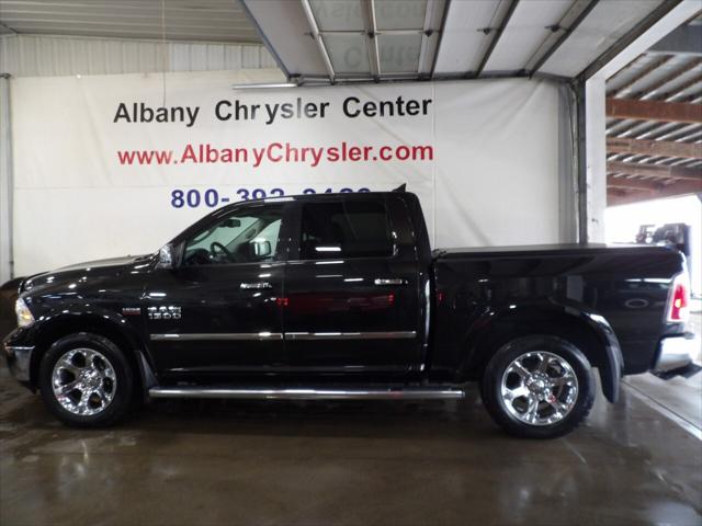 2018 RAM 1500 Laramie Crew Cab 4x4 57 Box 2018 RAM 1500 Laramie Crew Cab 4x4 57 Box