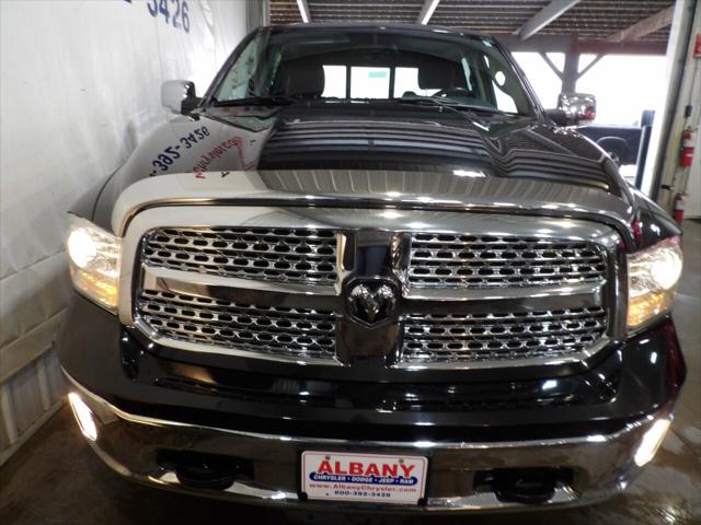 2018 RAM 1500 Laramie Crew Cab 4x4 57 Box 2018 RAM 1500 Laramie Crew Cab 4x4 57 Box