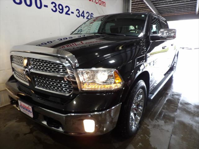2018 RAM 1500 Laramie Crew Cab 4x4 57 Box 2018 RAM 1500 Laramie Crew Cab 4x4 57 Box