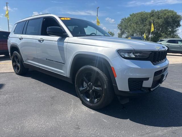 2023 Jeep Grand Cherokee L Altitude 4x4 2023 Jeep Grand Cherokee L Altitude 4x4