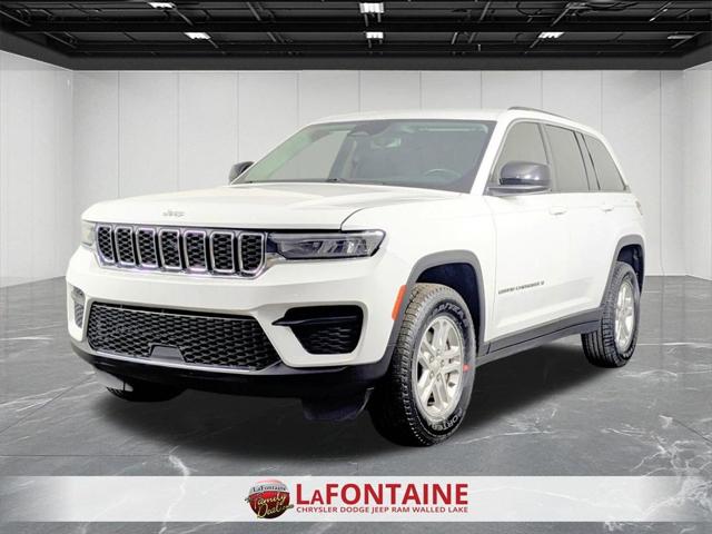 2022 Jeep Grand Cherokee Laredo 4x4
