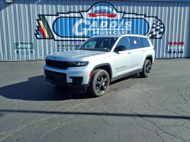 2023 Jeep Grand Cherokee L Altitude 4x4 2023 Jeep Grand Cherokee L Altitude 4x4