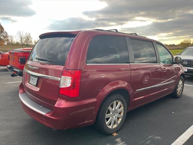 2016 Chrysler Town and Country Touring 2016 Chrysler Town and Country Touring