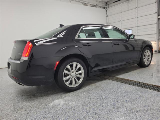 2022 Chrysler 300 Touring AWD